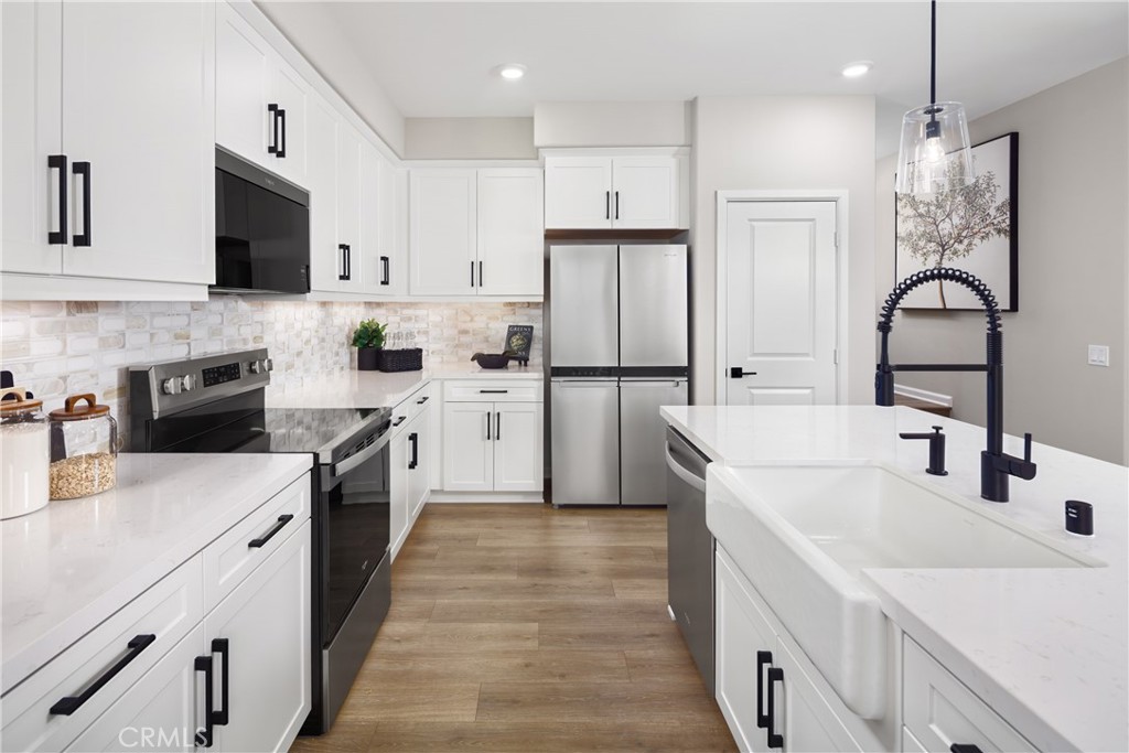 8422 Tamarack Street