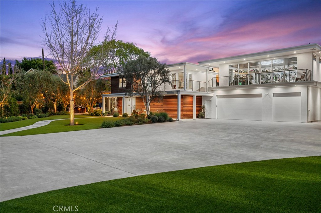 2301 Santiago Drive