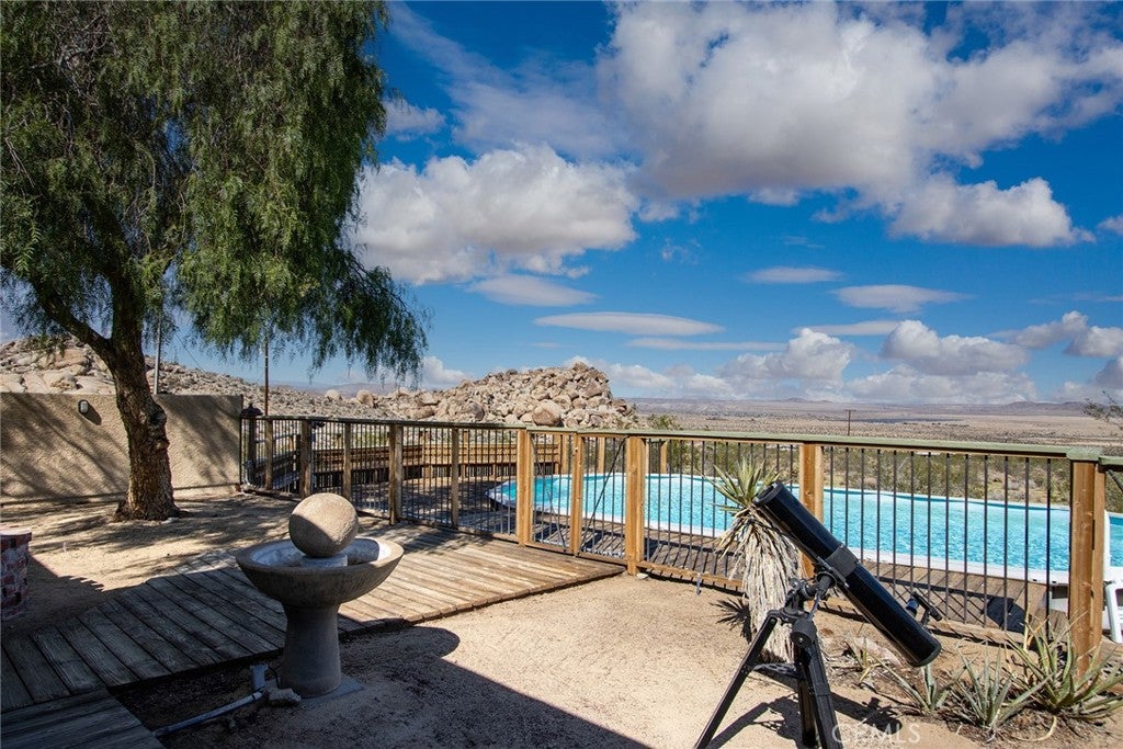 66239 Serrano Road