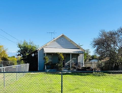 Photo of 10803 Larch Avenue, Bloomington, CA 92316 (MLS # CV26060531)