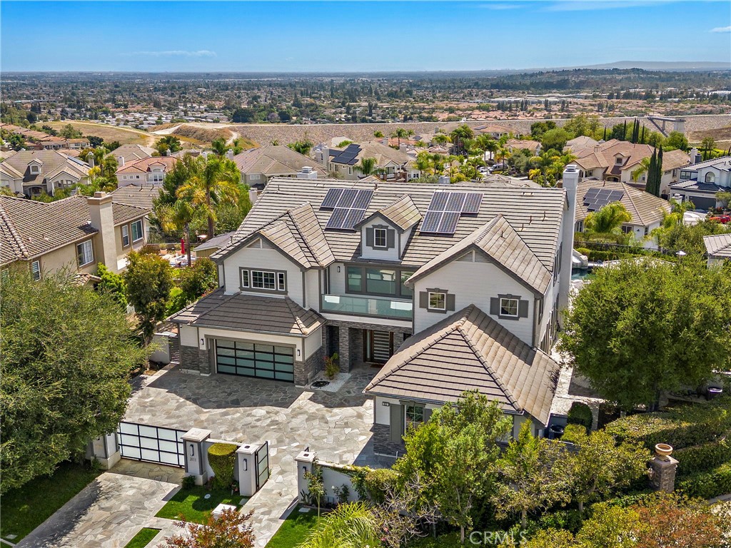 3111 Gardenia Lane