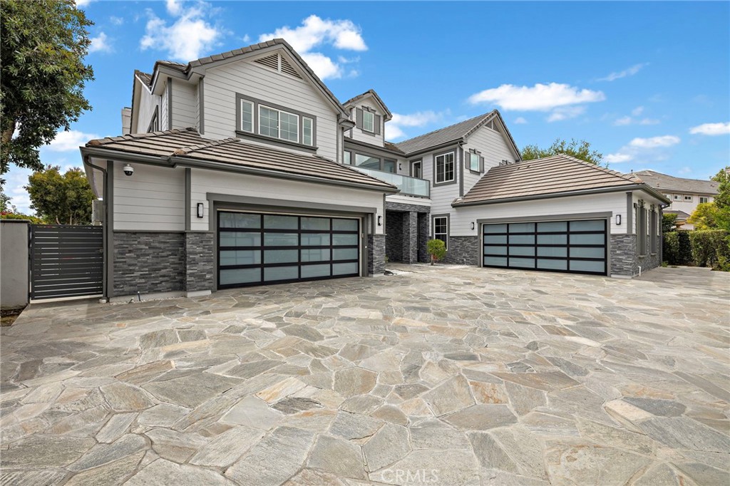 3111 Gardenia Lane