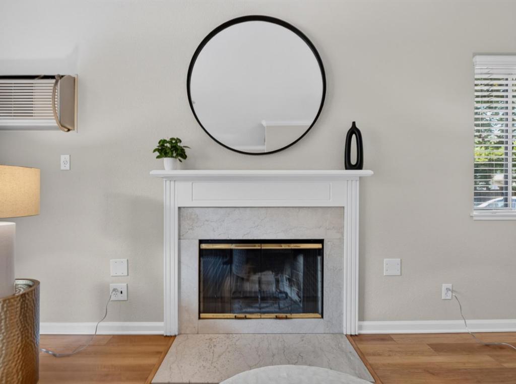 2968 Moorpark Avenue 1