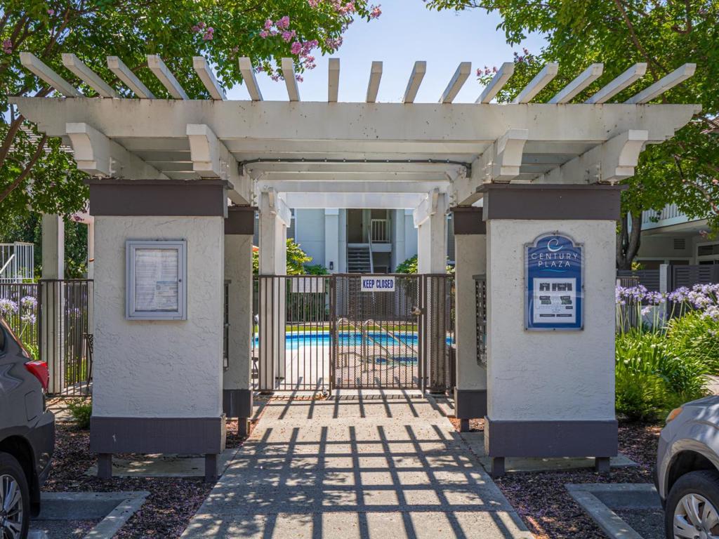 2968 Moorpark Avenue 1, San Jose CA 95128