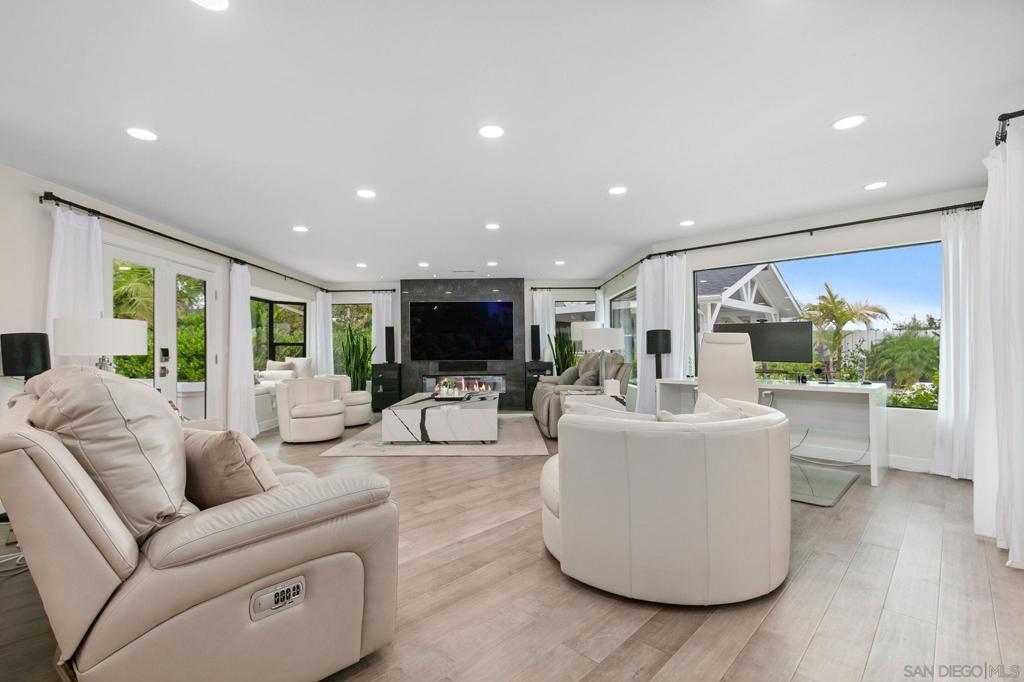 La Mesa - Residential