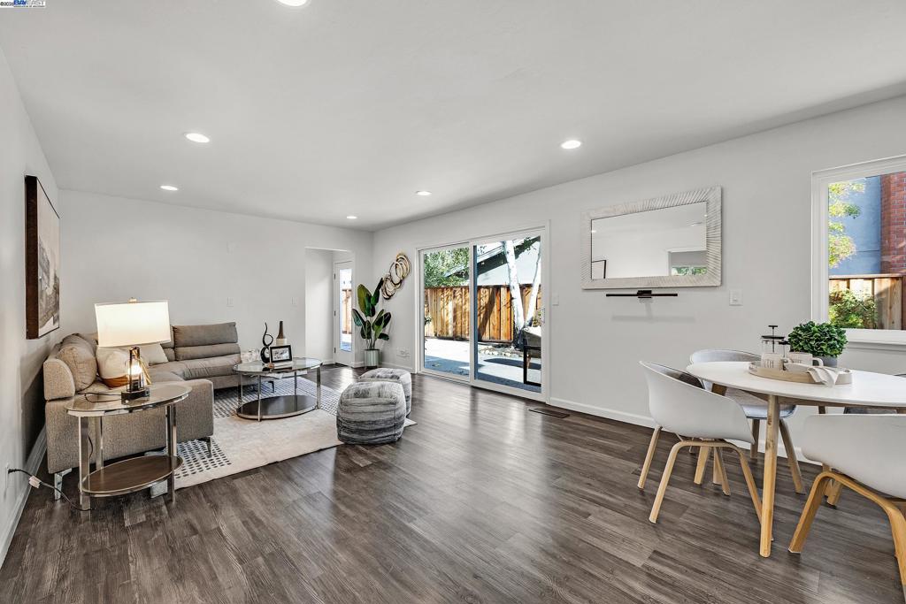 DEL PRADO - Residential