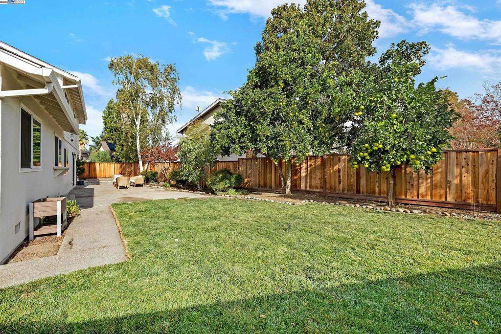 DEL PRADO - Residential