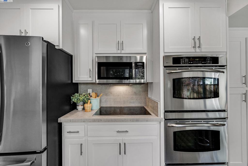 DEL PRADO - Residential