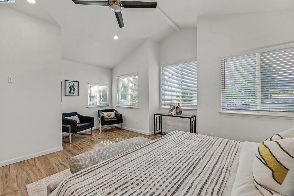 DEL PRADO - Residential