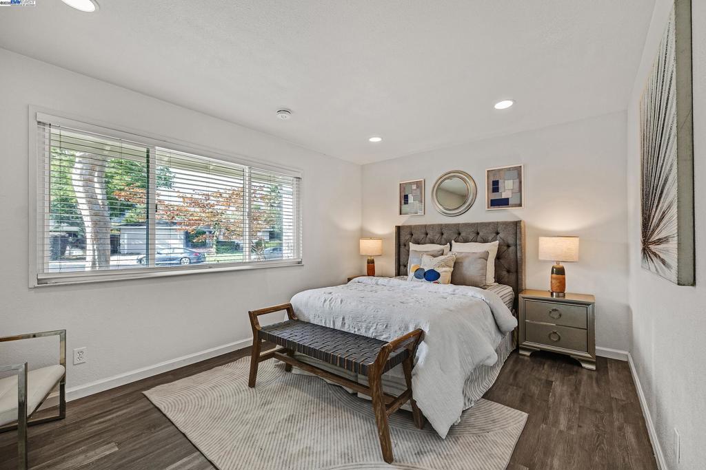 DEL PRADO - Residential