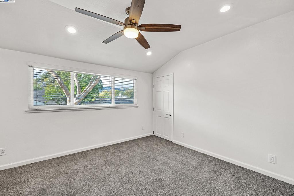 DEL PRADO - Residential