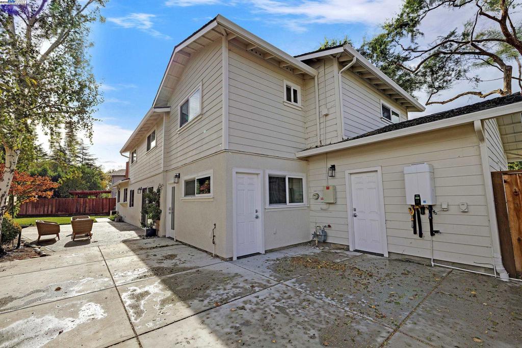 DEL PRADO - Residential