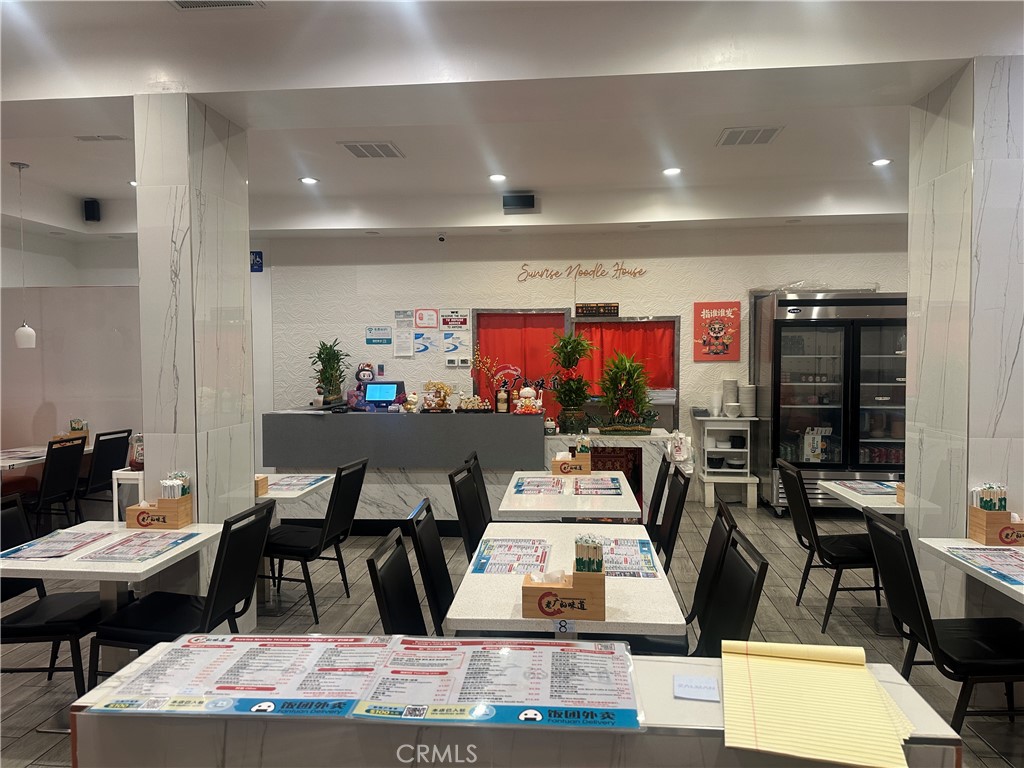 3219 N San Gabriel Boulevard