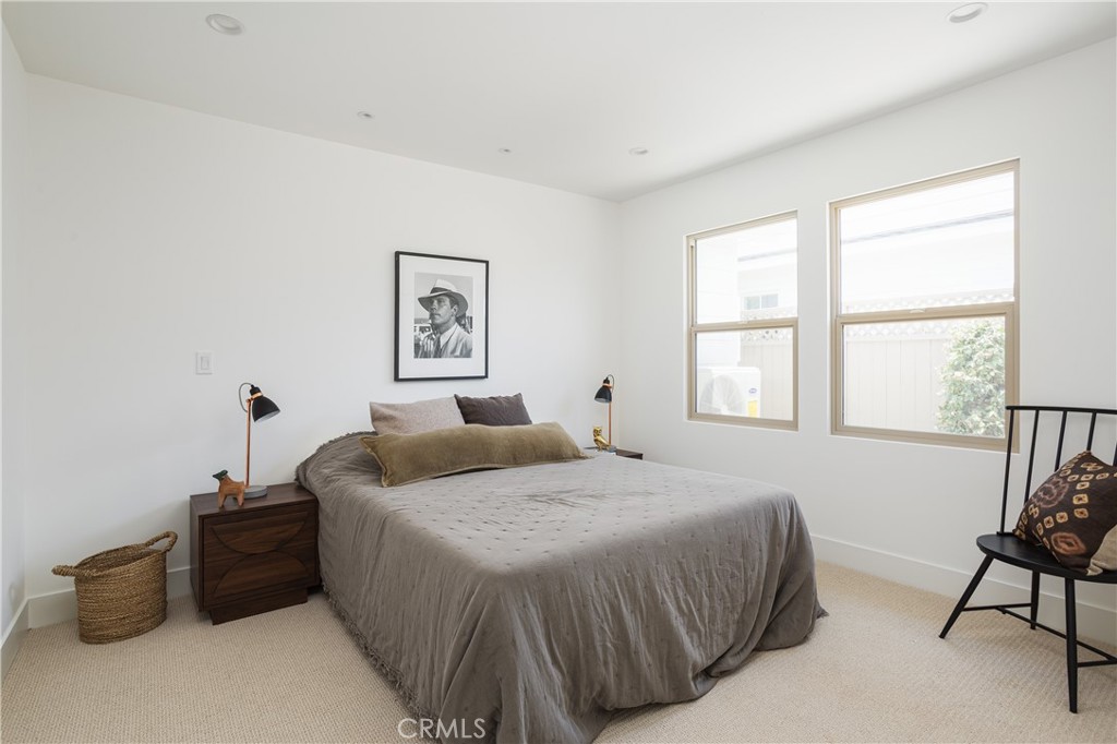 212 E 19th Street