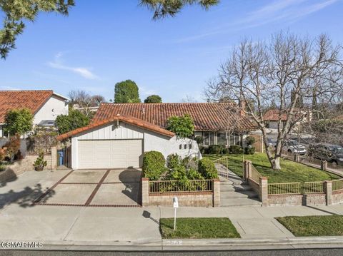 Photo of 2972 Ivory Avenue, Simi Valley, CA 93063 (MLS # 226000901)