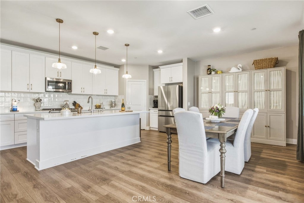 34330 Coconut Circle