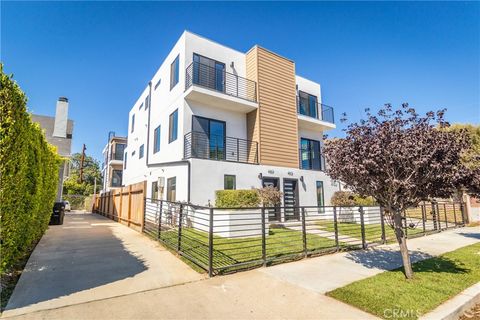 Photo of 4507 W 18th St Drive #1, Los Angeles, CA 90019 (MLS # BB25250738) Photo of 4507 W 18th St Drive #1, Los Angeles, CA 90019 (MLS # BB25250738)