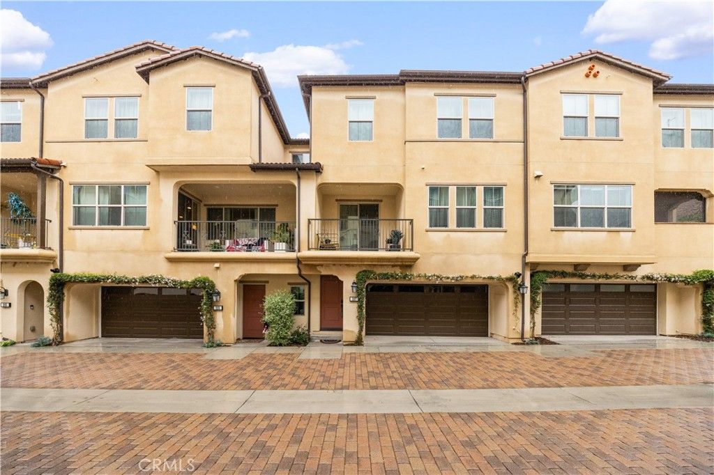Photo of 207 Winterbrook, Foothill Ranch, CA 92610 (MLS # TR26031058)