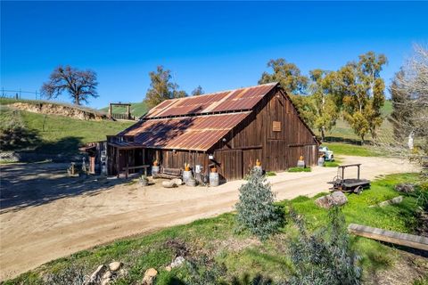 Tiny photo for 535 Calf Canyon Highway Hwy, Creston, CA 93432 (MLS # SC25282189)