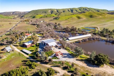 Tiny photo for 535 Calf Canyon Highway Hwy, Creston, CA 93432 (MLS # SC25282189)