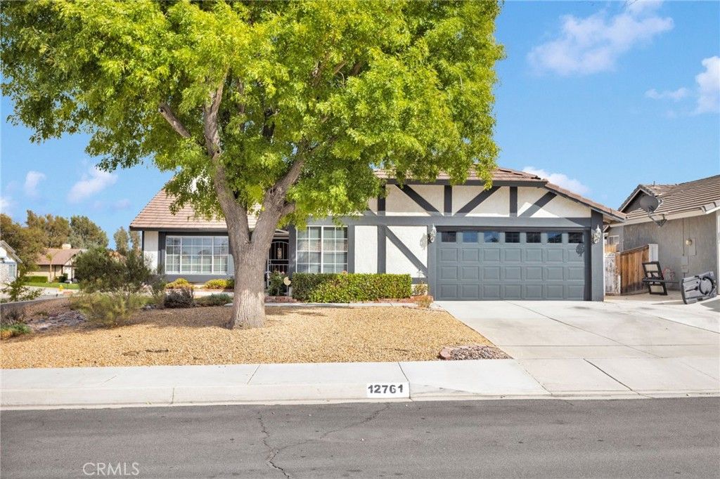 Photo of 12761 Paso Robles Drive, Victorville, CA 92392 (MLS # IV25238418)