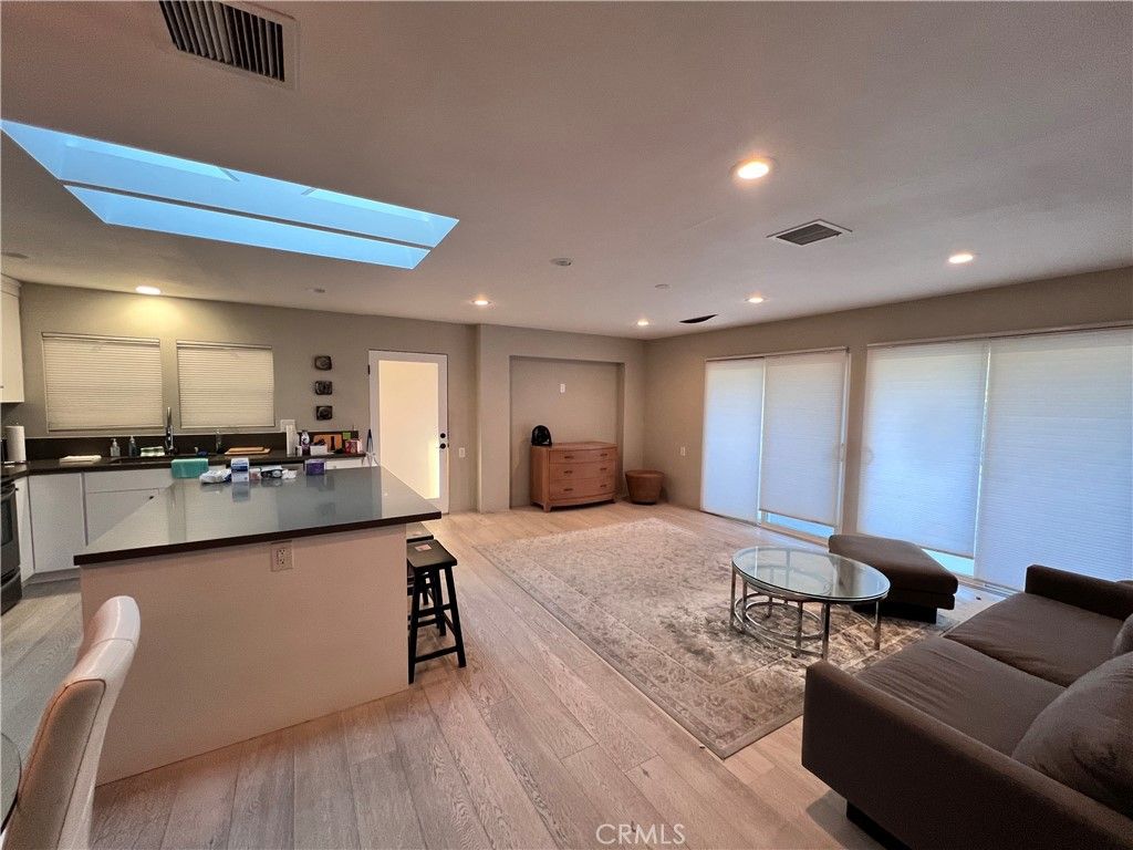 Photo of 2313 Via Puerta #Q, Laguna Woods, CA 92637 (MLS # OC26037928)