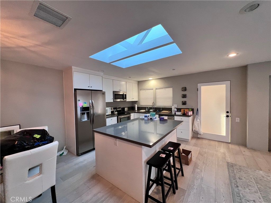 Photo of 2313 Via Puerta #Q, Laguna Woods, CA 92637 (MLS # OC26037928)