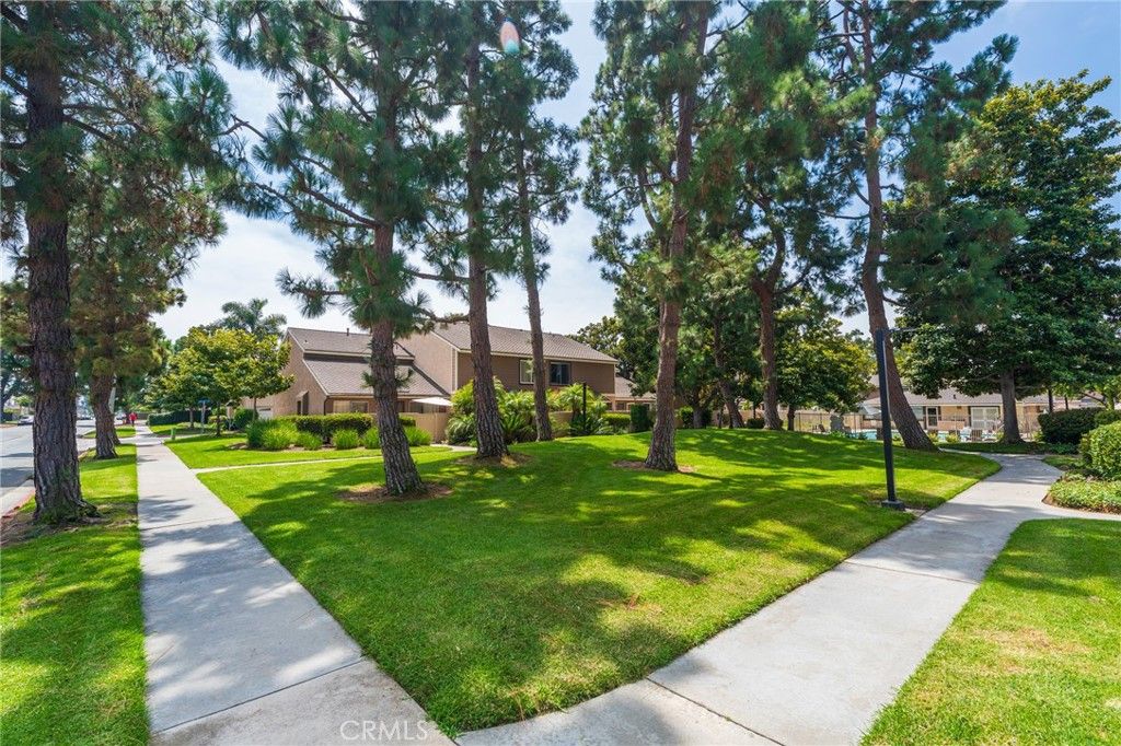 Photo of 7921 Nomad Circle, Huntington Beach, CA 92648 (MLS # OC25179491)