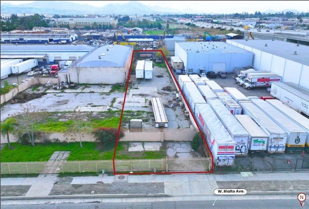 777 W Rialto