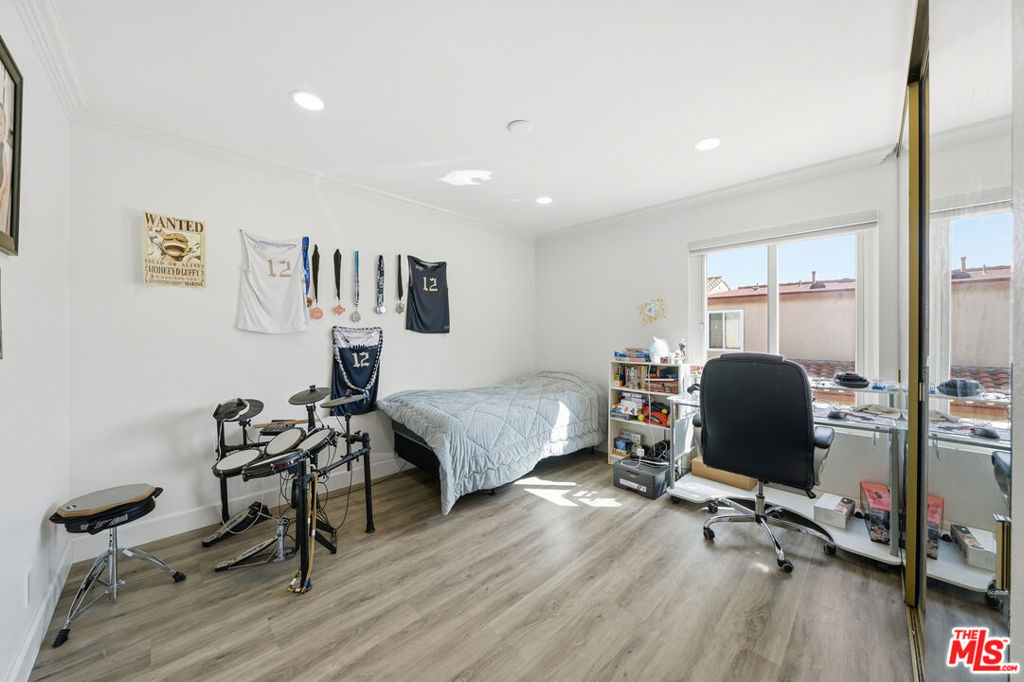 3442 Del Amo Boulevard