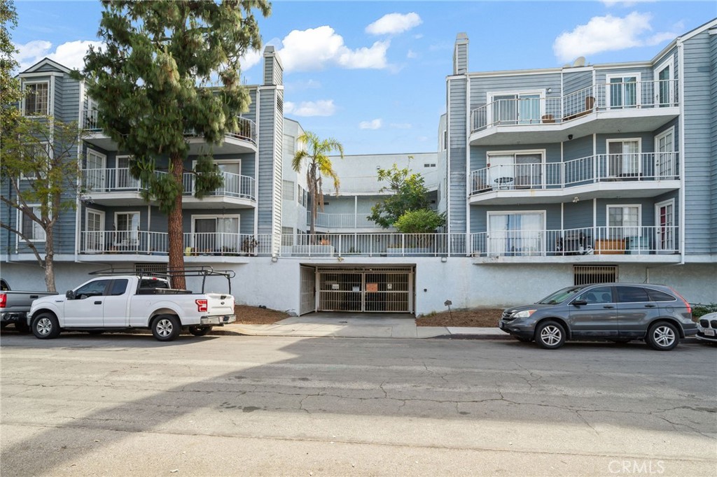 1100 Euclid Avenue 210