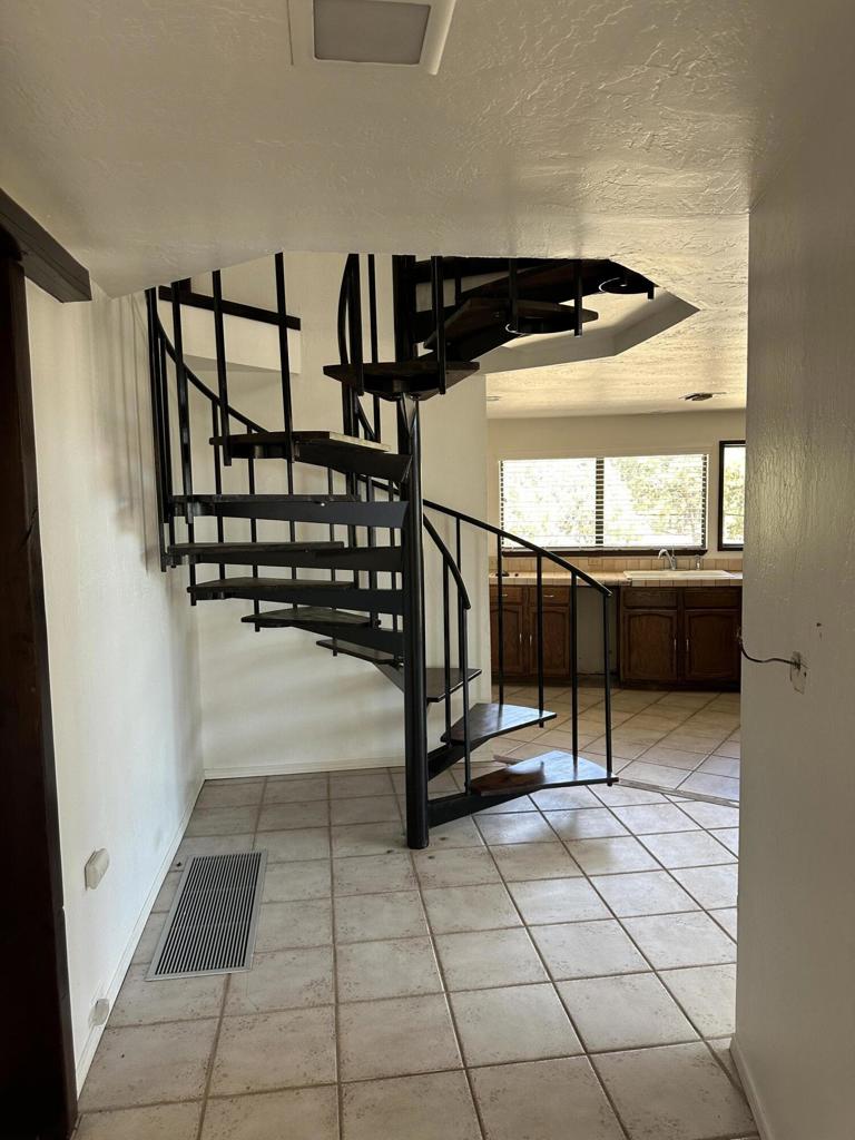 Pinyon Crest - Residential