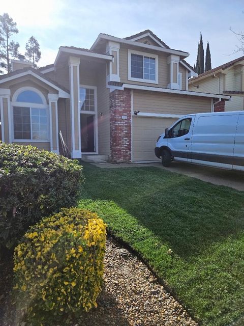Photo of 2112 2112 Carpinteria Dr Dr, Antioch, CA 94531 (MLS # 41123659)