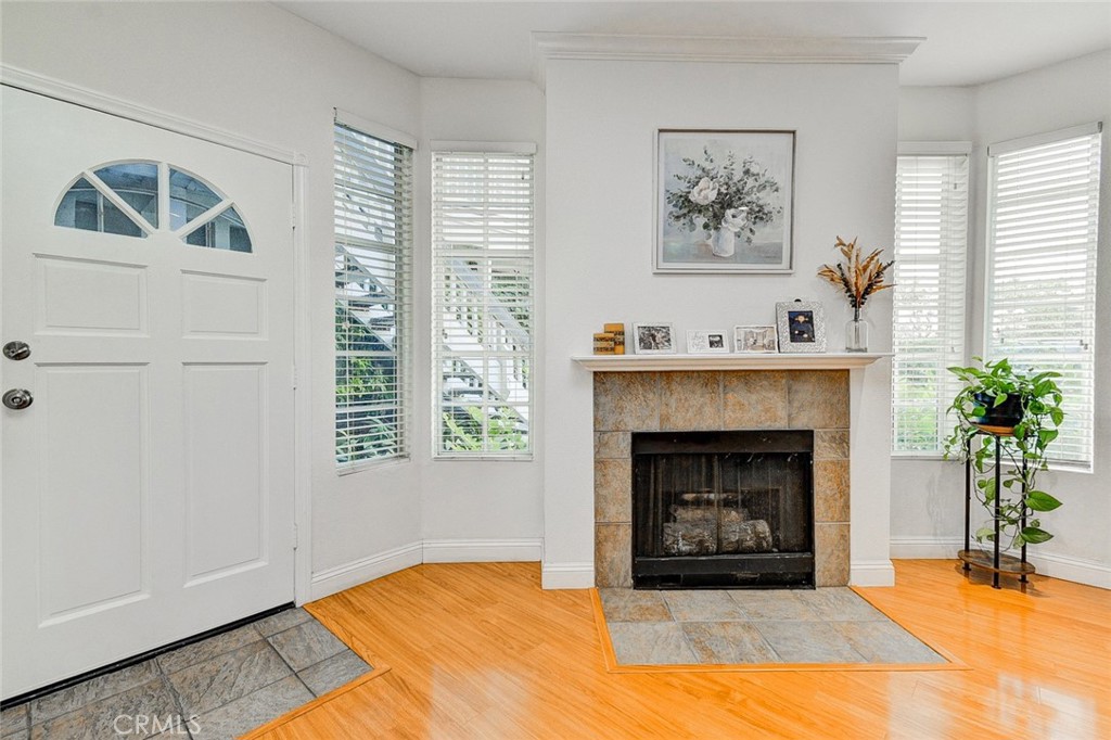 10401 Garden Grove 53