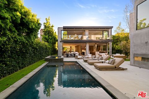 Photo of 615 23rd Street, Santa Monica, CA 90402 (MLS # 25589033)