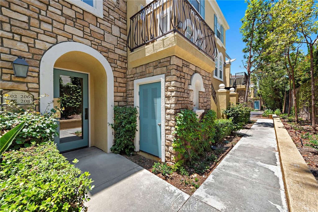 206 Terra Bella