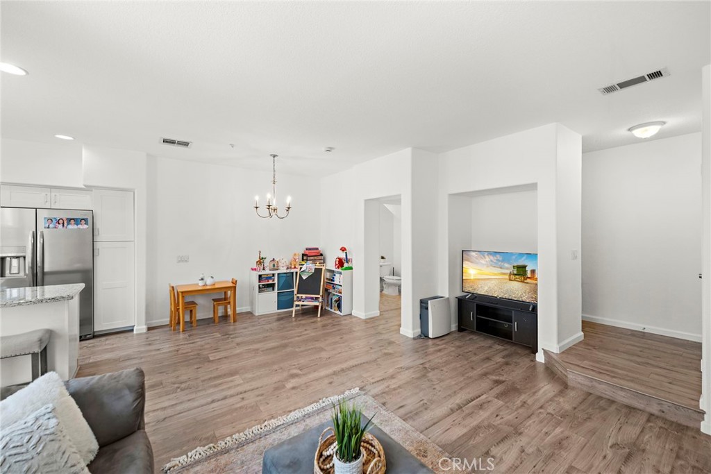 206 Terra Bella