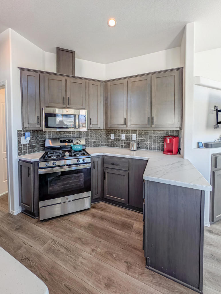 Not Applicable-1 - Manufactured In Park