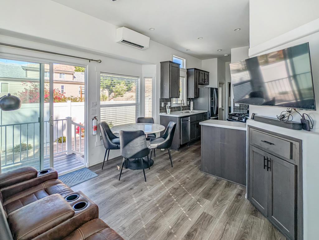 Not Applicable-1 - Manufactured In Park