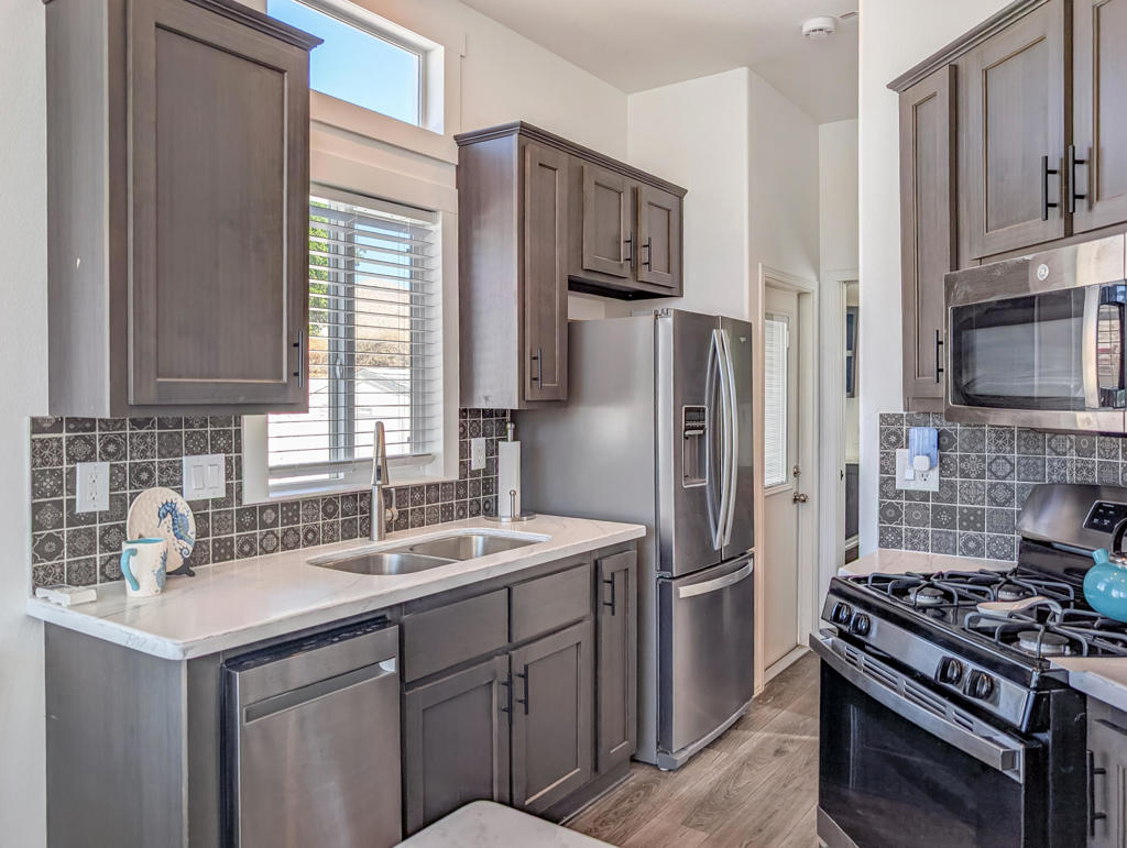 Not Applicable-1 - Manufactured In Park