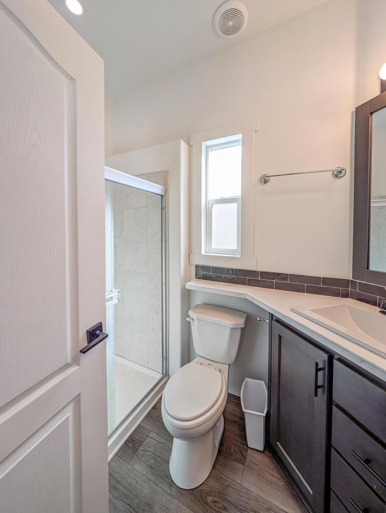 Not Applicable-1 - Manufactured In Park