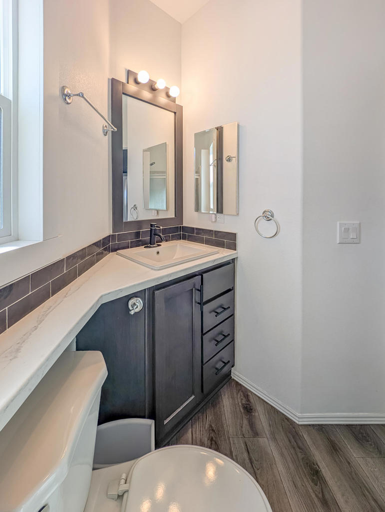 Not Applicable-1 - Manufactured In Park