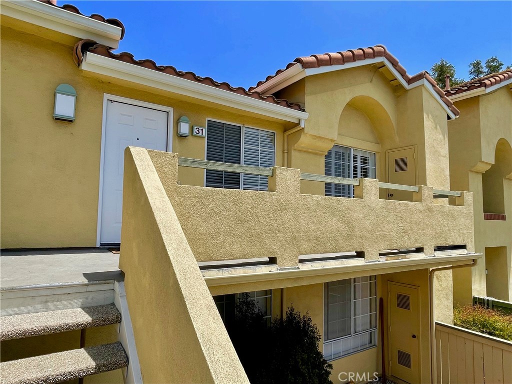 Nestled in the heart of the beautiful community of Westpark Tiempo, this updated property is the ideal choice. This upstairs unit w/one level living sits in a quiet neighborhood in Irvine. Features include: a large, welcoming front entrance balcony, high vaulted ceilings, plantation shutters, wood flooring, and brightly, painted interior. Definitely, a warm and inviting home w/ a modern flair! A short walk to the community pool, spa, tennis courts and neighborhood parks. Near to many shopping centers, movie theaters and restaurants, as well as, the local freeways (73/55/405). Conveniently, located within close proximity to John Wayne Airport, UCI, Irvine Spectrum, South Coast Plaza and Fashion Island. Most certainly, one not to miss!