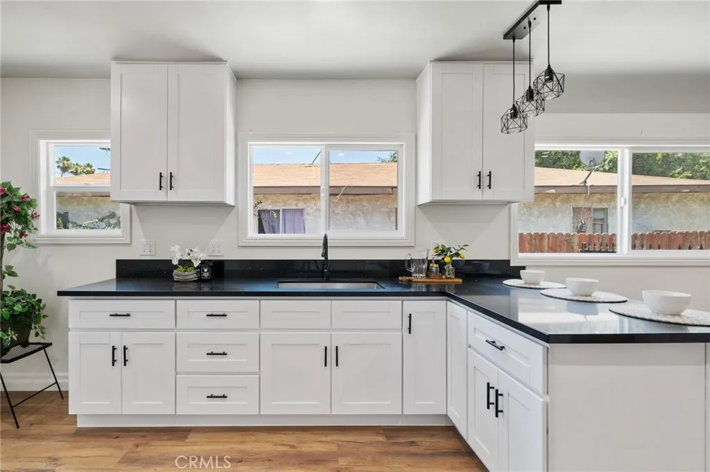 Los Angeles, California 90044, United States, 4 Bedrooms Bedrooms, ,2 BathroomsBathrooms,Residential,Active,173088