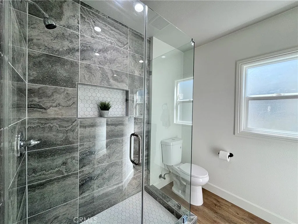 Los Angeles, California 90044, United States, 4 Bedrooms Bedrooms, ,2 BathroomsBathrooms,Residential,Active,173088