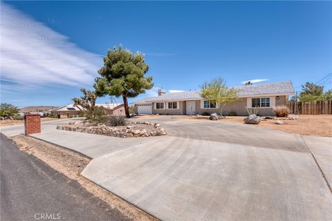 Photo of 7535 Victoria Ave, Yucca Valley, CA 92284 (MLS # JT26086174)