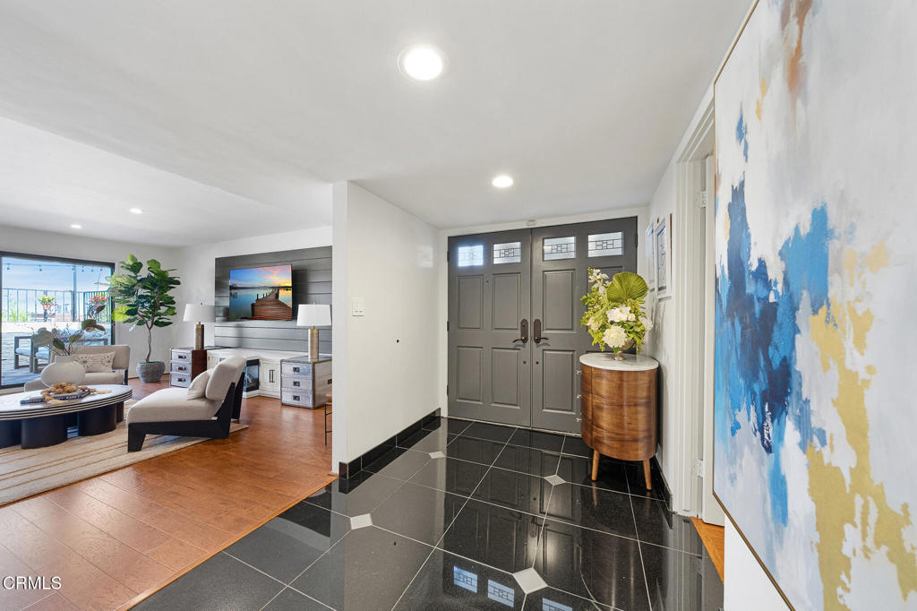 284 S Madison Avenue 401