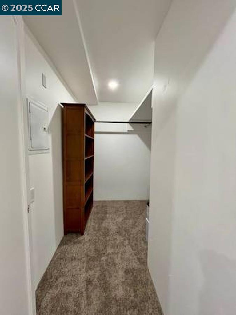 TWIN PEAKS - Residential Lease