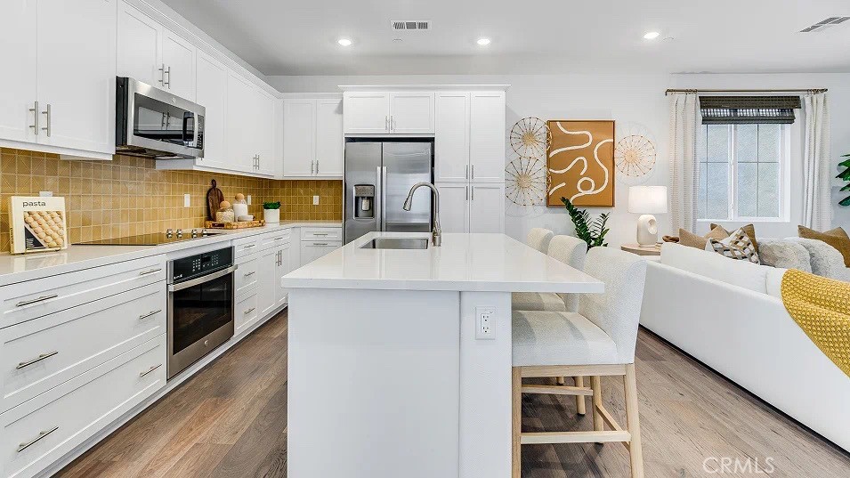 1360 Thunderbolt Lane