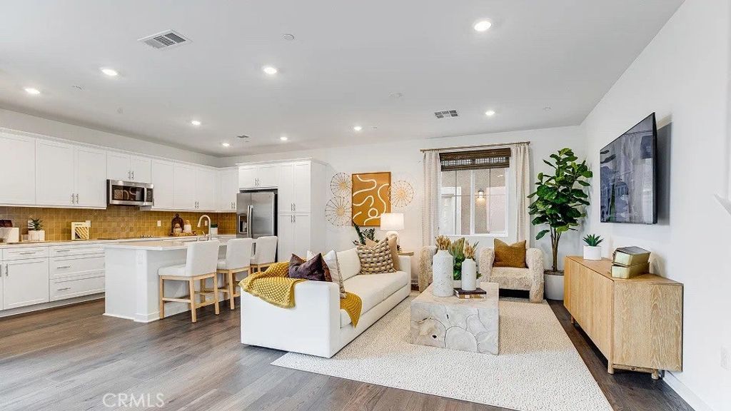 Photo of 1360 Thunderbolt Lane, Rialto, CA 92376 (MLS # SW26082798)